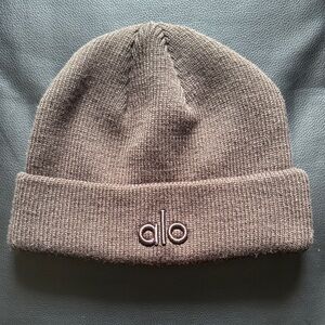 ALO Yoga Notable Knit Beanie